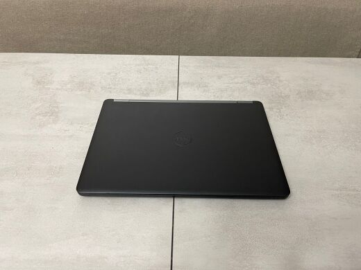 Ультрабук Dell Latitude E7470 / 14" (1920x1080) IPS / Intel Core i7-6600U (2 (4) ядра по 2.6 - 3.4 GHz) / 16 GB DDR4 / 256 GB SSD / Intel HD Graphics 520 / WebCam Ультрабук Dell Latitude E7470 / 14" (1920x1080) IPS / Intel Core i7-6600U (2 (4) ядра по 2.6 - 3.4 GHz) / 16 GB DDR4 / 256 GB SSD / Intel HD Graphics 520 / WebCam