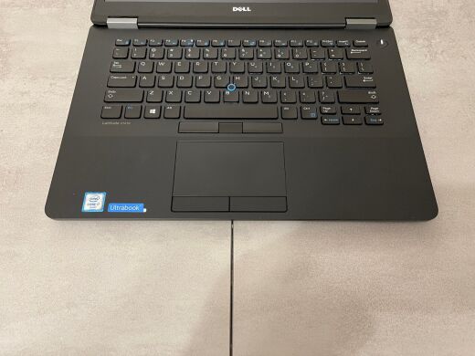 Ультрабук Dell Latitude E7470 / 14" (1920x1080) IPS / Intel Core i7-6600U (2 (4) ядра по 2.6 - 3.4 GHz) / 16 GB DDR4 / 256 GB SSD / Intel HD Graphics 520 / WebCam Ультрабук Dell Latitude E7470 / 14" (1920x1080) IPS / Intel Core i7-6600U (2 (4) ядра по 2.6 - 3.4 GHz) / 16 GB DDR4 / 256 GB SSD / Intel HD Graphics 520 / WebCam