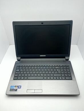 Игровой ноутбук Acer Medion P6816 / 15.6" (1366x768) TN / Intel Core i7-2670QM (4 (8) ядра по 2.2 - 3.1 GHz) / 8 GB DDR3 / 640 GB HDD / nVidia GeForce GT 650M, 2 GB GDDR5, 128-bit / WebCam Игровой ноутбук Acer Medion P6816 / 15.6" (1366x768) TN / Intel Core i7-2670QM (4 (8) ядра по 2.2 - 3.1 GHz) / 8 GB DDR3 / 640 GB HDD / nVidia GeForce GT 650M, 2 GB GDDR5, 128-bit / WebCam