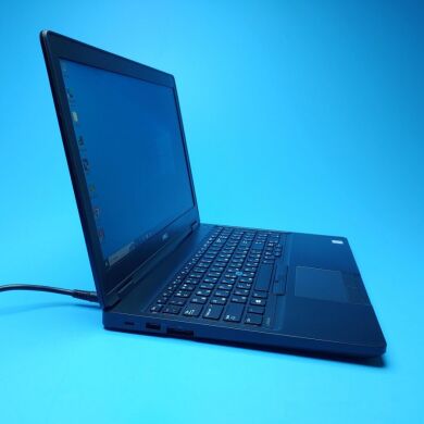 Ігровий ноутбук Б-клас Dell Latitude 5580 / 15.6" (1920x1080) IPS / Intel Core i7-7820HQ (4 (8) ядра по 2.9 - 3.9 GHz) / 16 GB DDR4 / 512 GB SSD / nVidia GeForce 940MX, 2 GB GDDR5, 64-bit / WebCam / Win 10 Pro