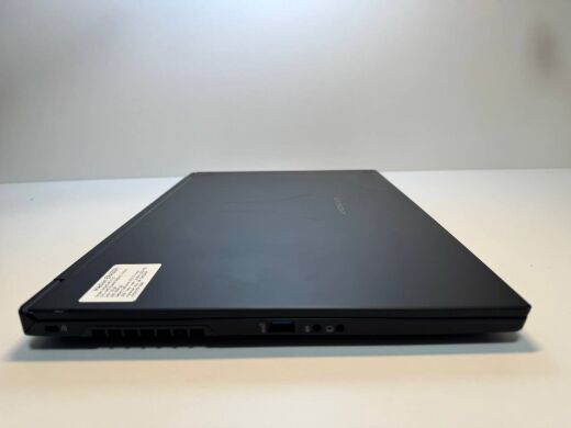 Игровой ноутбук Б-класс Medion Erazer Beast X25-MD 63835 / 17.3" (1920x1080) IPS / AMD Ryzen 9 5900HX (8 (16) ядер по 3.3 - 4.6 GHz) / 32 GB DDR4 / 2000 GB SSD NVMe / nVidia GeForce RTX 3080, 16 GB GDDR6, 256-bit / WebCam