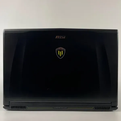 Мобильная рабочая станция Б-класс MSI WE72 7RJ / 17.3" (1920x1080) IPS / Intel Core i7-7700HQ (4 (8) ядра по 2.8 - 3.8 GHz) / 32 GB DDR4 / 512 GB SSD / nVidia Quadro M2200, 4 GB GDDR5, 128-bit / WebCam / HDMI