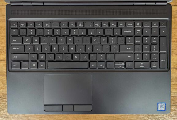 Мобільна робоча станція Dell Precision 7550 / 15.6" (3840x2160) IPS / Intel Xeon W-10855M (6 (12) ядер по 2.8 - 5.1 GHz) / 32 GB DDR4 / 512 GB SSD / nVidia Quadro RTX 3000, 6 GB GDDR6, 192-bit / HDMI / WebCam / Windows 11