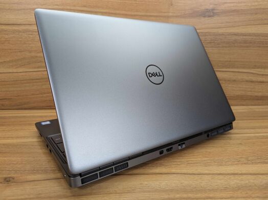 Мобільна робоча станція Dell Precision 7550 / 15.6" (3840x2160) IPS / Intel Xeon W-10855M (6 (12) ядер по 2.8 - 5.1 GHz) / 32 GB DDR4 / 512 GB SSD / nVidia Quadro RTX 3000, 6 GB GDDR6, 192-bit / HDMI / WebCam / Windows 11