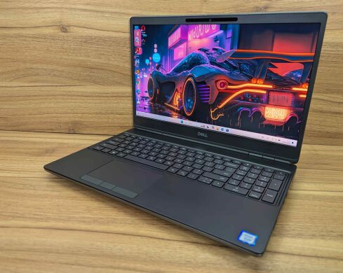 Мобільна робоча станція Dell Precision 7550 / 15.6" (3840x2160) IPS / Intel Xeon W-10855M (6 (12) ядер по 2.8 - 5.1 GHz) / 32 GB DDR4 / 512 GB SSD / nVidia Quadro RTX 3000, 6 GB GDDR6, 192-bit / HDMI / WebCam / Windows 11