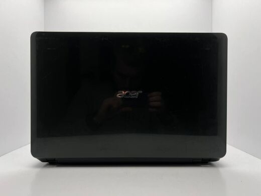 Ноутбук Acer E1-531 / 15.6" (1366x768) TN / Intel Pentium B960 (2 ядра по 2.2 GHz) / 4 GB DDR3 / 320 GB HDD / Intel HD Graphics / WebCam