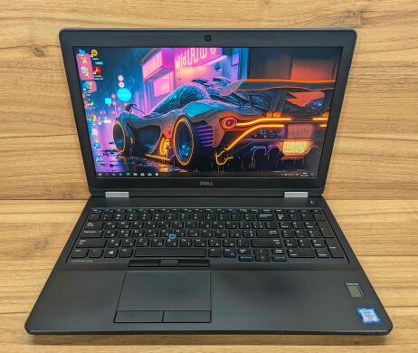 Ноутбук Б-клас Dell Latitude E5570 / 15.6" (1920x1080) IPS / Intel Core i7-6820HQ (4 (8) ядра по 2.7 - 3.6 GHz) / 16 GB DDR4 / 512 GB SSD / AMD Radeon R7 M370, 2 GB GDDR5, 128-bit / WebCam / TouchID / Windows 10