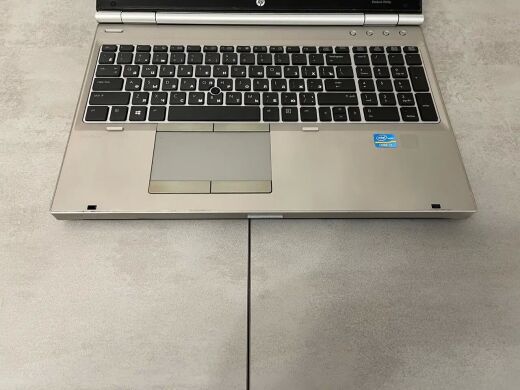 Ноутбук Б-клас HP EliteBook 8560p / 15.6" (1366x768) TN / Intel Core i7-2720QM (4 (8) ядра по 2.2 - 3.3 GHz) / 8 GB DDR3 / 240 GB SSD / AMD Radeon HD 6470M, 1 GB DDR3, 64-bit / WebCam / DisplayPort