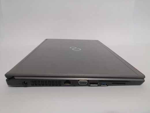 Ноутбук Fujitsu LifeBook E754 / 15.6'' (1920x1080) IPS / Intel Core i5-4210M (2 (4) ядра по 2.6 - 3.2 GHz) / 8 GB DDR3 / 128 GB SSD / Intel HD Graphics 4600 / DVD-ROM / Windows 10 Pro