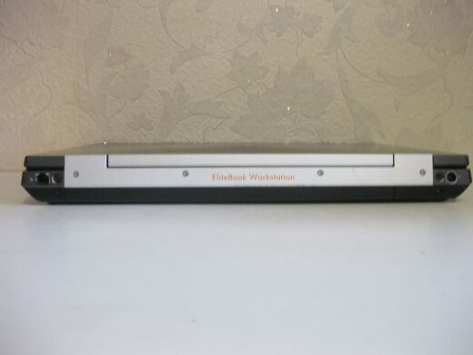 Рабочая станция HP EliteBook 8570w / 15.6" (1920x1080) TN / Intel Core i7-3820QM (4 (8) ядра по 2.7 - 3.7 GHz) / 8 GB DDR3 / 256 GB SSD+500 GB HDD / nVidia Quadro K2000M, 2 GB DDR3, 128-bit / WebCam / DVD-RW / USB 3.0 / АКБ не держит Рабочая станция HP EliteBook 8570w / 15.6" (1920x1080) TN / Intel Core i7-3820QM (4 (8) ядра по 2.7 - 3.7 GHz) / 8 GB DDR3 / 256 GB SSD+500 GB HDD / nVidia Quadro K2000M, 2 GB DDR3, 128-bit / WebCam / DVD-RW / USB 3.0 / АКБ не держит