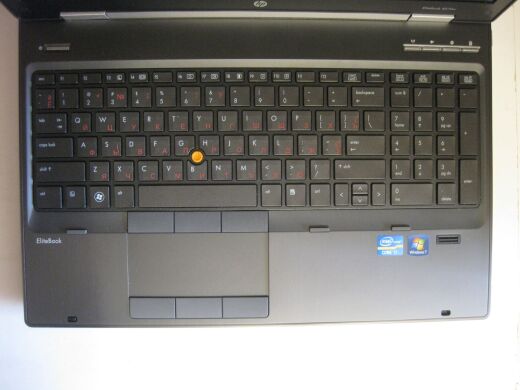 Рабочая станция HP EliteBook 8570w / 15.6" (1920x1080) TN / Intel Core i7-3820QM (4 (8) ядра по 2.7 - 3.7 GHz) / 8 GB DDR3 / 256 GB SSD+500 GB HDD / nVidia Quadro K2000M, 2 GB DDR3, 128-bit / WebCam / DVD-RW / USB 3.0 / АКБ не держит Рабочая станция HP EliteBook 8570w / 15.6" (1920x1080) TN / Intel Core i7-3820QM (4 (8) ядра по 2.7 - 3.7 GHz) / 8 GB DDR3 / 256 GB SSD+500 GB HDD / nVidia Quadro K2000M, 2 GB DDR3, 128-bit / WebCam / DVD-RW / USB 3.0 / АКБ не держит