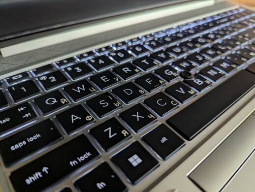 Ультрабук HP EliteBook 850 G8 / 15.6" (1920x1080) IPS / Intel Core i7-1185G7 (4 (8) ядра по 3.0 - 4.8 GHz) / 16 GB DDR4 / 500 GB SSD / Intel Iris Xe Graphics / WebCam / TouchID / Windows 10