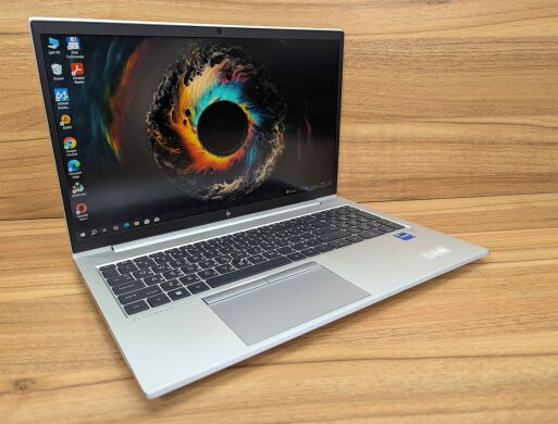 Ультрабук HP EliteBook 850 G8 / 15.6" (1920x1080) IPS / Intel Core i7-1185G7 (4 (8) ядра по 3.0 - 4.8 GHz) / 16 GB DDR4 / 500 GB SSD / Intel Iris Xe Graphics / WebCam / TouchID / Windows 10
