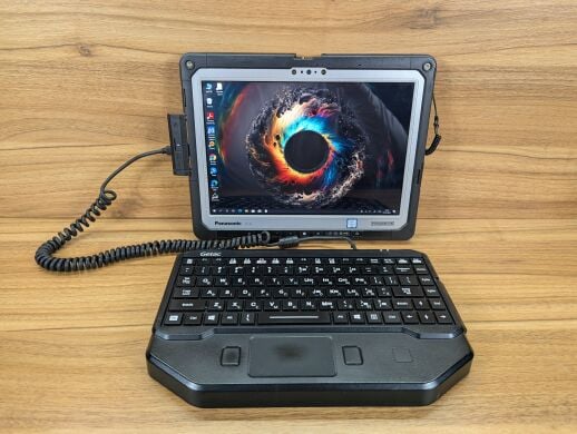 Защищенный планшет Panasonic Toughbook CF-33-1 / 12" (2160x1440) IPS Touch / Intel Core i5-7300U (2 (4) ядра по 2.6 - 3.5 GHz) / 16 GB DDR3 / 512 GB SSD / Intel HD Graphics 620 / WebCam / Keyboard