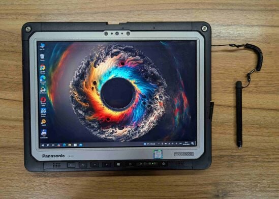 Защищенный планшет Panasonic Toughbook CF-33-1 / 12" (2160x1440) IPS Touch / Intel Core i5-7300U (2 (4) ядра по 2.6 - 3.5 GHz) / 16 GB DDR3 / 512 GB SSD / Intel HD Graphics 620 / WebCam / Keyboard
