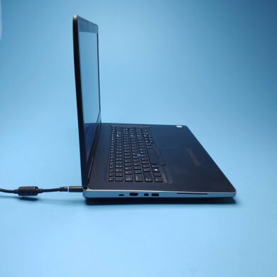 Мобільна робоча станція Dell Precision 7710 / 17.3" (1920x1080) IPS / Intel Core i7-6920HQ (4 (8) ядра по 2.9 - 3.8 GHz) / 32 GB DDR4 / 256 GB SSD / nVidia Quadro M3000M, 4 GB GDDR5, 256-bit / WebCam / Win10 Pro