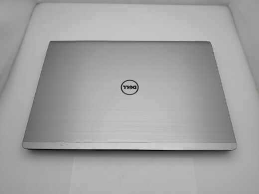 Ноутбук Dell Inspiron 17 5748 Gray / 17.3" (1600x900) TN / Intel Core i3-4030U (2 (4) ядра по 1.9 GHz) / 8 GB DDR3 / 250 GB HDD / Intel HD Graphics 4400 / WebCam 