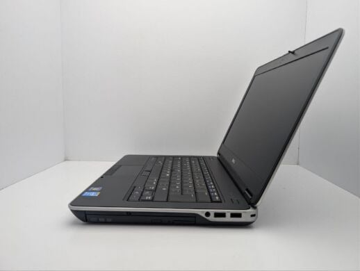 Ноутбук Dell Latitude E6440 / 14" (1366x768) TN / Intel Core i5-4300M (2 (4) ядра по 2.6 - 3.3 GHz) / 8 GB DDR3 / 240 GB SSD / AMD Radeon HD 8690M, 2 GB GDDR5, 64-bit / WebCam / DVD-ROM