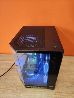 Игровой ПК Qube Crystal Black Color Tower / AMD Ryzen 5 7500F (6 (12) ядер по 3.7 - 5.0 GHz) / 32 GB DDR5 / 1000 GB SSD M.2 / nVidia GeForce RTX 5070, 12 GB GDDR7, 192-bit / 750W