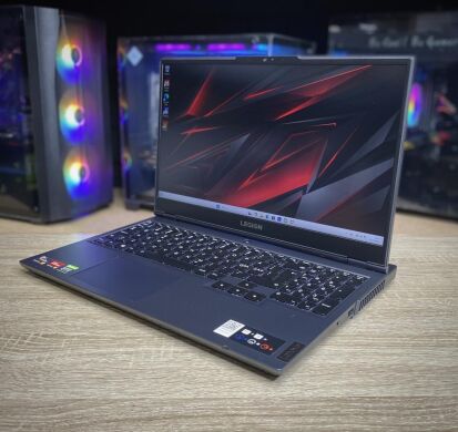 Ігровий ноутбук Lenovo Legion 5 / 16" (2560x1600) IPS / AMD Ryzen 7 5800H (8 (16) ядер по 3.2 - 4.4 GHz) / 16 GB DDR4 / 1000 GB SSD / nVidia GeForce RTX 3070, 8 GB GDDR6, 256-bit / WebCam