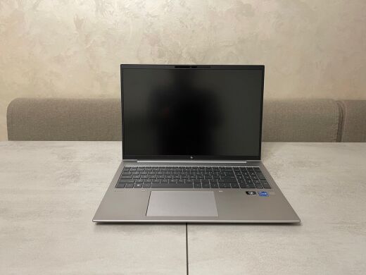 Мобільна робоча станція Б-клас HP ZBook Firefly 16 G9 / 16" (1920x1200) IPS / Intel Core i7-1260P (12 (16) ядер по 3.4 - 4.7 GHz) / 32 GB DDR5 / 512 GB SSD M.2 / Intel Iris Xe Graphics / WebCam / Fingerprint