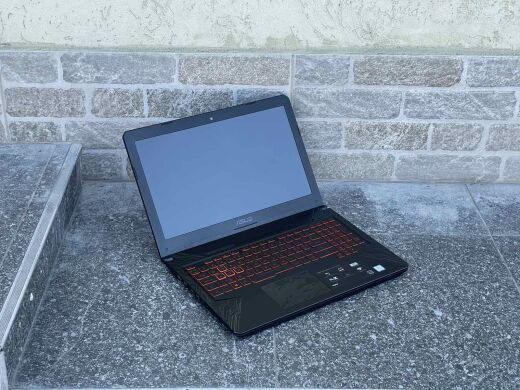 Игровой ноутбук Asus TUF Gaming FX504 / 15.6" (1920x1080) IPS / Intel Core i5-8300H (4 (8) ядра по 2.3 - 4.0 GHz) / 16 GB DDR4 / 256 GB SSD + 500 GB HDD / nVidia GeForce GTX 1060, 3 GB GDDR5, 192-bit / WebCam / Win10 Pro