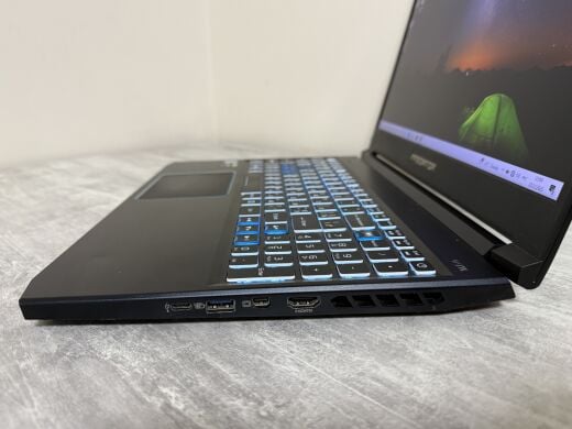 Ігровий ноутбук Б-клас Acer Predator Helios 300 PH315-52-78VL / 15.6" (1920x1080) IPS / Intel Core i7-9750H (6 (12) ядер по 2.6 - 4.5 GHz) / 16 GB DDR4 / 1000 GB SSD / nVidia GeForce GTX 1660 Ti, 6 GB GDDR6, 192-bit / WebCam / Win 10