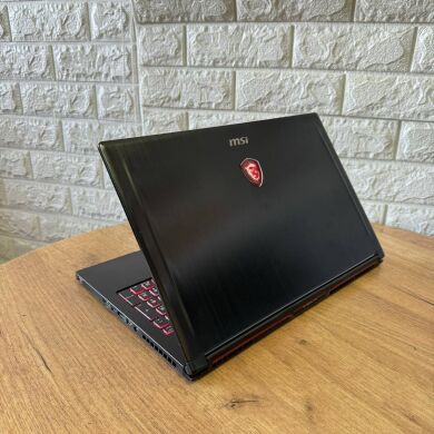 Игровой ноутбук MSI GS63VR 7RF / 15.6" (1920x1080) IPS / Intel Core i7-7700HQ (4 (8) ядра по 2.8 - 3.8 GHz) / 16 GB DDR4 / 256 GB SSD M.2 + 1000 GB HDD / nVidia GeForce GTX 1060, 6 GB GDDR5, 192-bit / WebCam