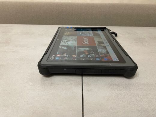 Защищенный планшет Getac F110 G4 / 11.6" (1920x1080) IPS Touch / Intel Core i5-7200U (2 (4) ядра по 2.5 - 3.1 GHz) / 8 GB DDR4 / 512 GB SSD / Intel HD Graphics 620 / WebCam / Стилус / Два АКБ