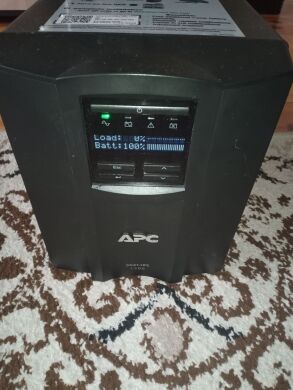 ИБП APC Smart-UPS 1500VA (SMC1500I) / 230 V / 1500 V&middot;А / 980W / 8 выходов / USB, RJ-45