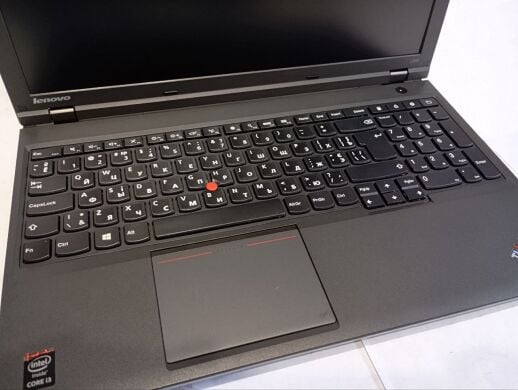 Ноутбук Б-класс Lenovo ThinkPad L540 / 15.6" (1366x768) TN / Intel Core i3-4000M (2 (4) ядра по 2.4 GHz) / 8 GB DDR3 / 500 GB HDD / Intel HD Graphics 4600 / АКБ не держит