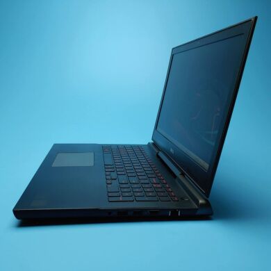 Ігровий ноутбук Б-клас Dell Inspiron 15 Gaming 7567 / 15.6" (1920x1080) TN / Intel Core i5-7300HQ (4 ядра по 2.5 - 3.5 GHz) / 16 GB DDR4 / 500 GB SSD / nVidia GeForce GTX 1050, 4 GB GDDR5, 128-bit / WebCam / Win 10 Home