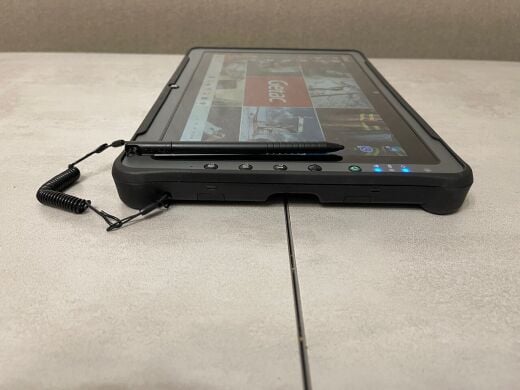 Защищенный планшет Getac F110 G4 / 11.6" (1920x1080) IPS Touch / Intel Core i5-7200U (2 (4) ядра по 2.5 - 3.1 GHz) / 8 GB DDR4 / 512 GB SSD / Intel HD Graphics 620 / WebCam / Стилус / Два АКБ