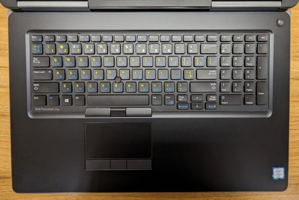 Мобільна робоча станція Dell Precision 7710 / 17.3" (1920x1080) IPS / Intel Core i7-6920HQ (4 (8) 2.9 - 3.8 GHz) / 32 GB DDR4 / 480 GB SSD + 512 GB SSD / nVidia Quadro M3000M, 4 GB GDDR5, 256-bit / WebCam / Windows 10