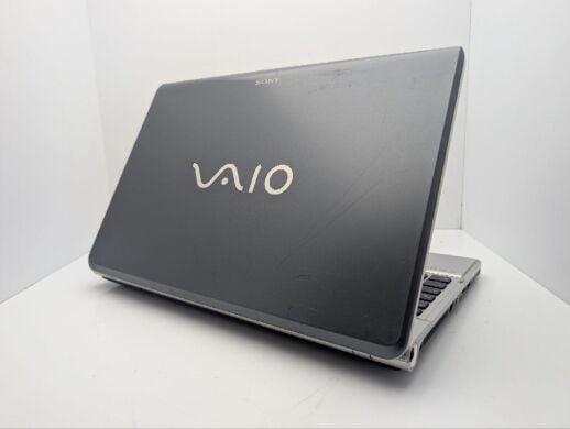 Ноутбук Sony VPCF1 / 16.4" (1920x1080) TN / Intel Core i5-560M (2 (4) ядра по 2.6 - 3.2 GHz) / 8 GB DDR3 / 500 GB HDD / nVidia GeForce GT 425M, 1 GB GDDR3, 128-bit / WebCam / DVD-ROM