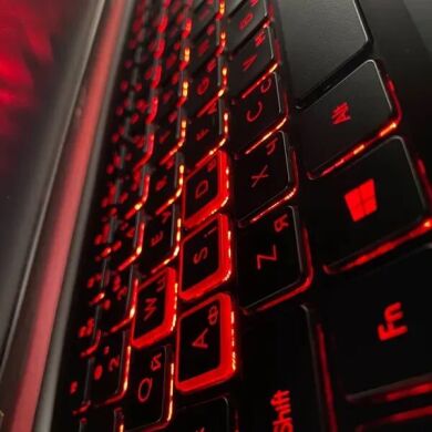 Игровой ноутбук Acer Nitro 5 AN515-42 / 15.6" (1920x1080) IPS / AMD Ryzen 5-2500U (4 (8) ядра по 2.0 - 3.6 GHz) / 16 GB DDR4 / 512 GB SSD / AMD Radeon RX 560, 4 GB GDDR5, 128-bit / WebCam / HDMI