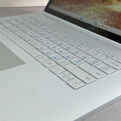 Ігровий ноутбук Microsoft Surface Book 2 / 15" (3840х2160) IPS Touch / Intel Core i7-8650U (4 (8) ядра по 1.9 - 4.2 GHz) / 16 GB DDR4 / 256 GB SSD / nVidia GeForce GTX 1060, 6 GB GDDR5, 192-bit / WebCam Ігровий ноутбук Microsoft Surface Book 2 / 15" (3840х2160) IPS Touch / Intel Core i7-8650U (4 (8) ядра по 1.9 - 4.2 GHz) / 16 GB DDR4 / 256 GB SSD / nVidia GeForce GTX 1060, 6 GB GDDR5, 192-bit / WebCam