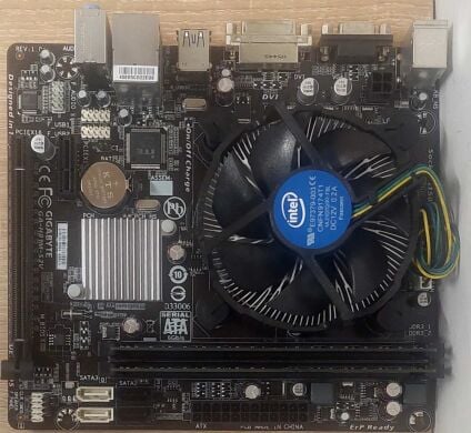 Комплект: Материнская плата Gigabyte GA-H81M-S2V / Intel Core i5-4440 (4 ядра по 3.1 - 3.3 GHz) / 8 GB DDR3 / Intel HD Graphics 2500 / Socket LGA1155 / Кулер