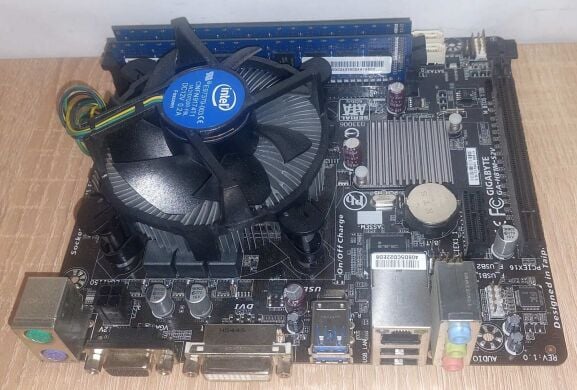 Комплект: Материнская плата Gigabyte GA-H81M-S2V / Intel Core i5-4440 (4 ядра по 3.1 - 3.3 GHz) / 8 GB DDR3 / Intel HD Graphics 2500 / Socket LGA1155 / Кулер