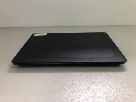 Мобільна робоча станція Б-клас HP ZBook 15 G4 / 15.6" (1920x1080) IPS / Intel Core i7-7700HQ (4 (8) ядра по 2.8 - 3.8 GHz) / 16 GB DDR4 / 256 GB SSD / nVidia Quadro M2200, 4 GB GDDR5, 128-bit / WebCam / HDMI