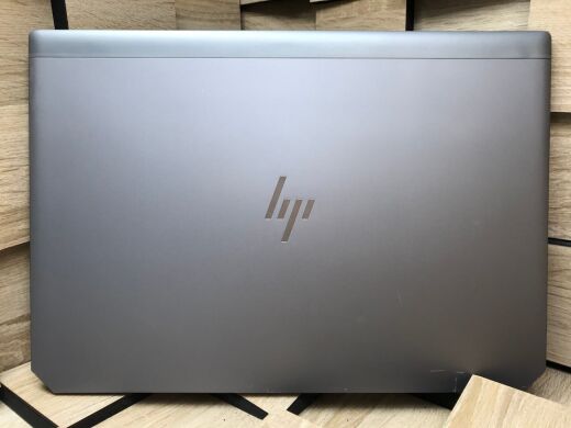 Мобільна робоча станція Б-клас HP ZBook 15 G5 / 15.6" (1920x1080) IPS Touch / Intel Core i7-8750H (6 (12) ядер по 2.2 - 4.1 GHz) / 16 GB DDR4 / 480 GB SSD / nVidia Quadro P1000, 4 GB GDDR5, 128-bit / WebCam