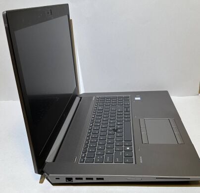 Мобільна робоча станція Б-клас HP ZBook 17 G6 / 17.3" (1920x1080) IPS / Intel Core i7-9750H (6 (12) ядер по 2.6 - 4.5 GHz) / 16 GB DDR4 / 256 GB SSD + 256 GB SSD / nVidia Quadro T1000, 4 GB GDDR5, 128-bit / WebCam