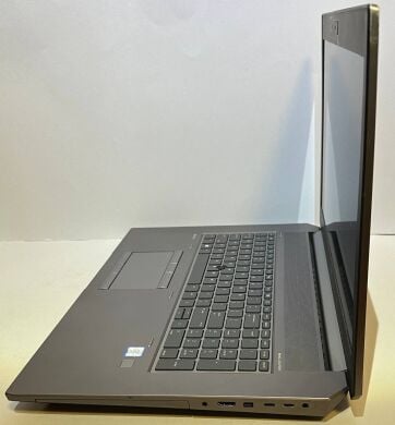 Мобільна робоча станція Б-клас HP ZBook 17 G6 / 17.3" (1920x1080) IPS / Intel Core i7-9750H (6 (12) ядер по 2.6 - 4.5 GHz) / 16 GB DDR4 / 256 GB SSD + 256 GB SSD / nVidia Quadro T1000, 4 GB GDDR5, 128-bit / WebCam