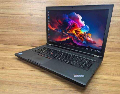 Мобільна робоча станція Lenovo ThinkPad P71 / 17.3" (1920x1080) IPS / Intel Core i7-7700HQ (4 (8) ядра по 2.8 - 3.8 GHz) / 32 GB DDR4 / 512 GB SSD / nVidia Quadro P3000, 6 GB GDDR5, 192-bit / WebCam / TouchID / Windows 10