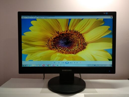 Монитор Б класс Samsung 2243 SN / 21.5" (1920x1080) TN / 1x VGA