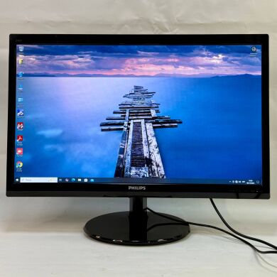 Монітор Philips 246V5L / 24" (1920x1080) TN / VGA, HDMI, Audio / VESA 100x100