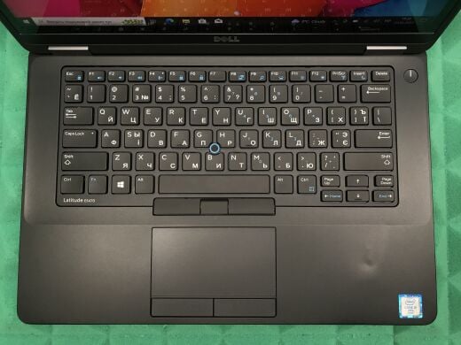 Ноутбук Б-класс Dell Latitude E5470 / 14" (1920x1080) IPS Touch / Intel Core i5-6300U (2 (4) ядра по 2.4 - 3.0 GHz) / 8 GB DDR4 / 240 GB SSD M.2 / Intel HD Graphics 520 / WebCam / HDMI / Windows 10 лицензия Ноутбук Б-класс Dell Latitude E5470 / 14" (1920x1080) IPS Touch / Intel Core i5-6300U (2 (4) ядра по 2.4 - 3.0 GHz) / 8 GB DDR4 / 240 GB SSD M.2 / Intel HD Graphics 520 / WebCam / HDMI / Windows 10 лицензия