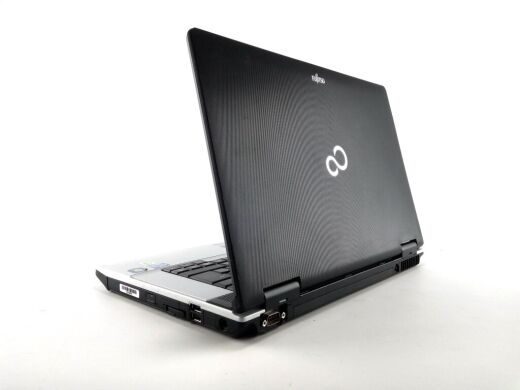 Ноутбук Fujitsu Lifebook E751 / 15.6" (1366x768) TN / Intel Core i5-2410M (2 (4) ядра по 2.3 - 2.9 GHz) / 4 GB DDR3 / 500 GB HDD / Intel HD Graphics 3000 / WebCam / Без АКБ