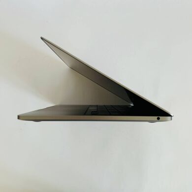 Ультрабук Apple MacBook Pro 13 (2022) / 13.3" (2560x1600) IPS / Apple M2 (8 ядер по 2.4 &ndash; 3.5 GHz) / 8 GB DDR5 / 256 GB SSD / Apple M2 Graphics / WebCam / True Tone / Touch Bar / Touch ID / Space Gray