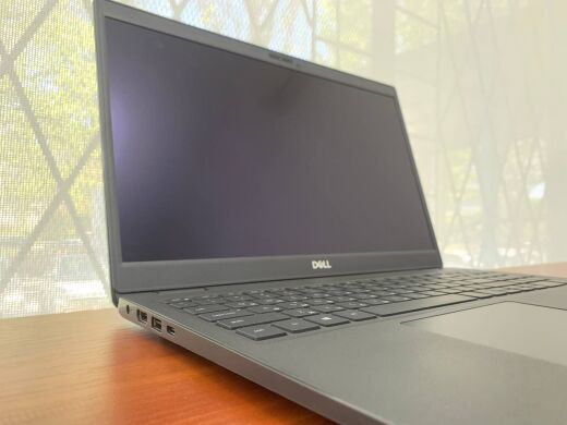Ультрабук Dell Latitude 3510 / 15.6" (1920x1080) IPS Touch / Intel Core i5-10310U (4 (8) ядра по 1.7 - 4.4 GHz) / 8 GB DDR4 / 512 GB SSD / Intel UHD Graphics / WebCam Ультрабук Dell Latitude 3510 / 15.6" (1920x1080) IPS Touch / Intel Core i5-10310U (4 (8) ядра по 1.7 - 4.4 GHz) / 8 GB DDR4 / 512 GB SSD / Intel UHD Graphics / WebCam